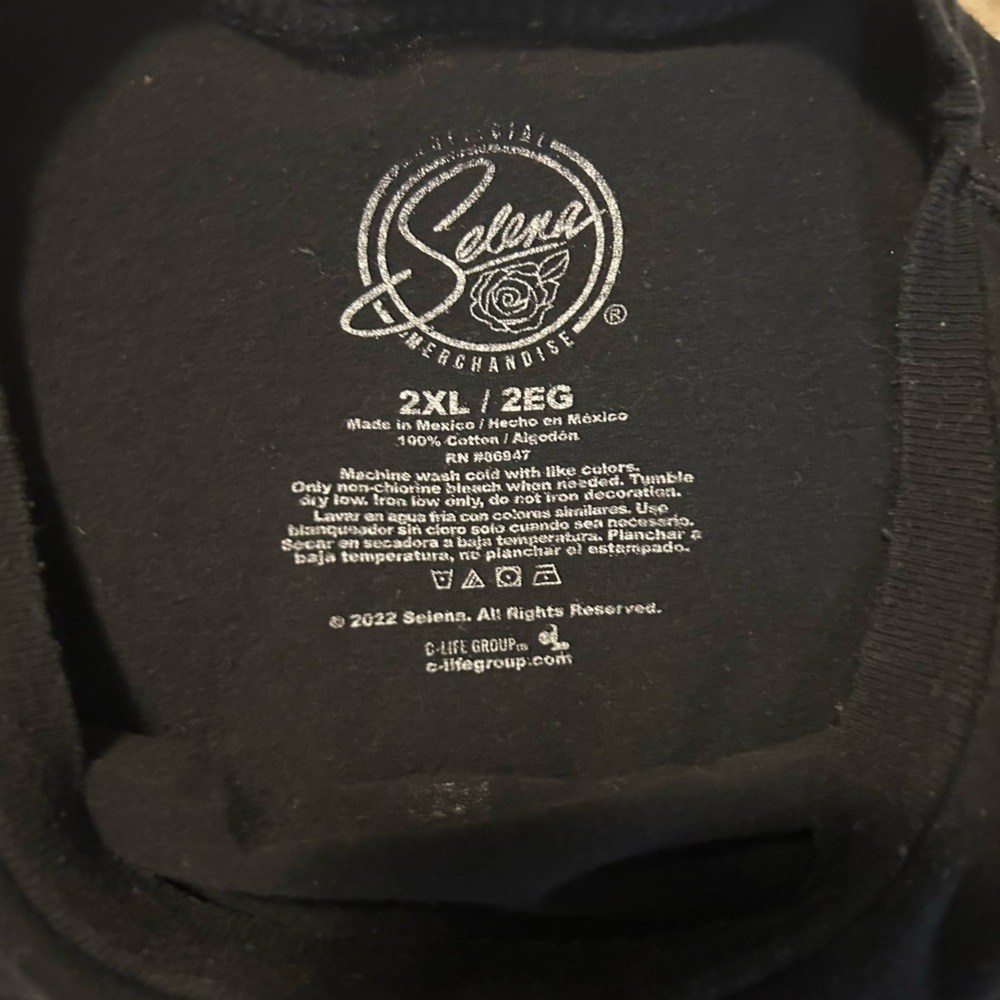 Selena Official Merchandise 2022 T-Shirt Size 2XL - Picture 5 of 6